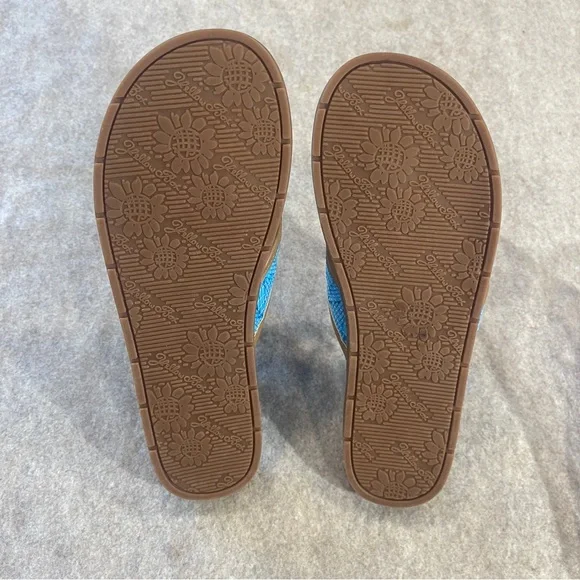 Yellow Box Blue Tan Woven Flip Flop Sandals Women’s Size 7.5 - Picture 4 of 9